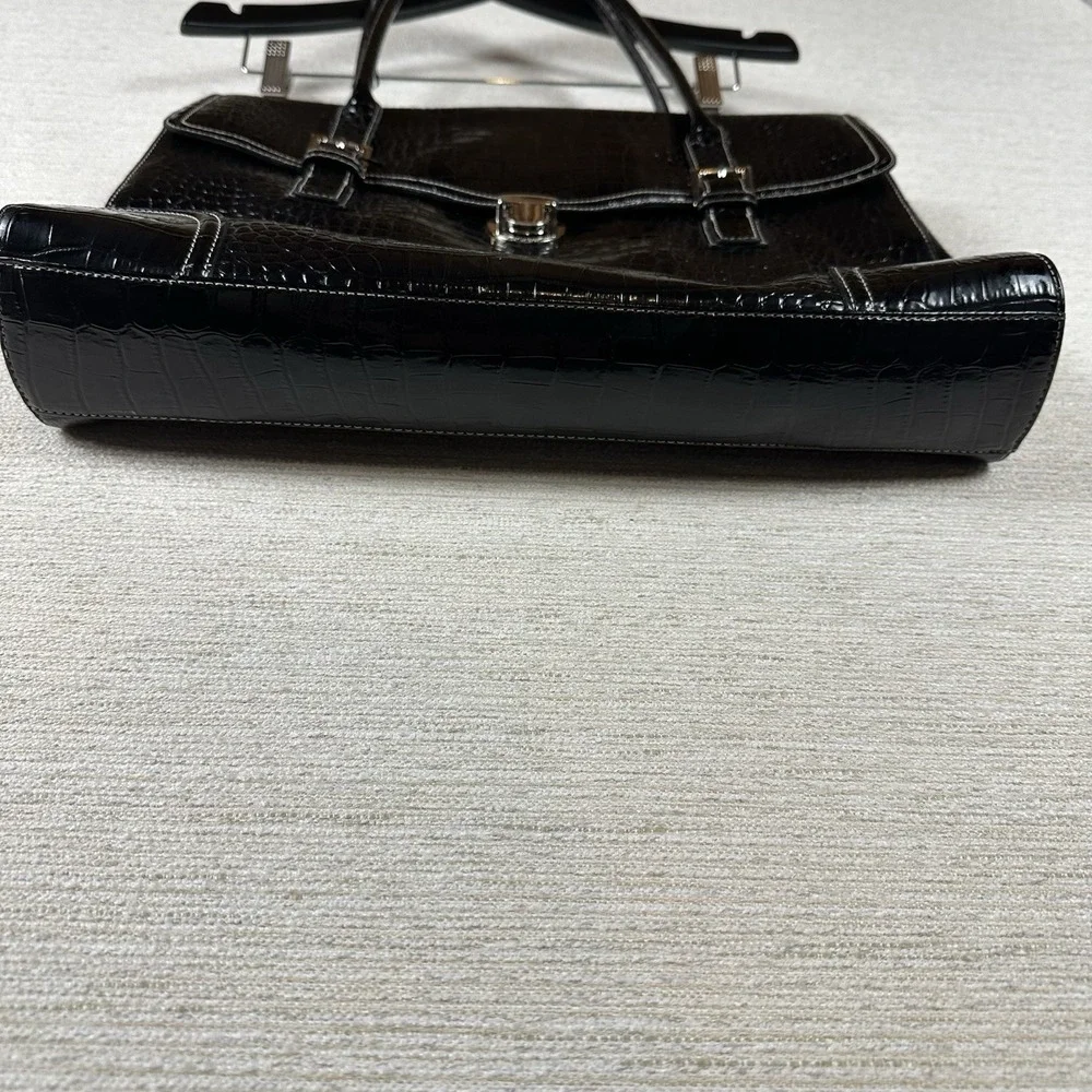 Liz Claiborne elevate your
